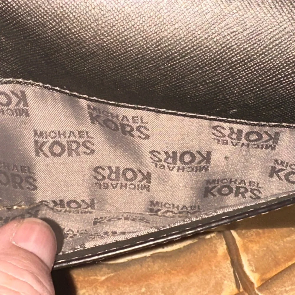 NWOTMichael Kors Large Jet Set Goldish Bronze Wallet  7.5 width 4 inches height - Picture 6 of 10